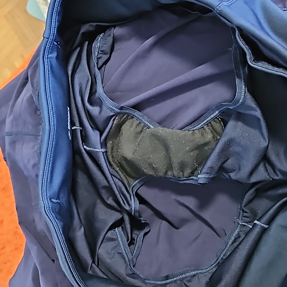 Brooks Ladies Running Shorts Size Large - Picture 4 of 4